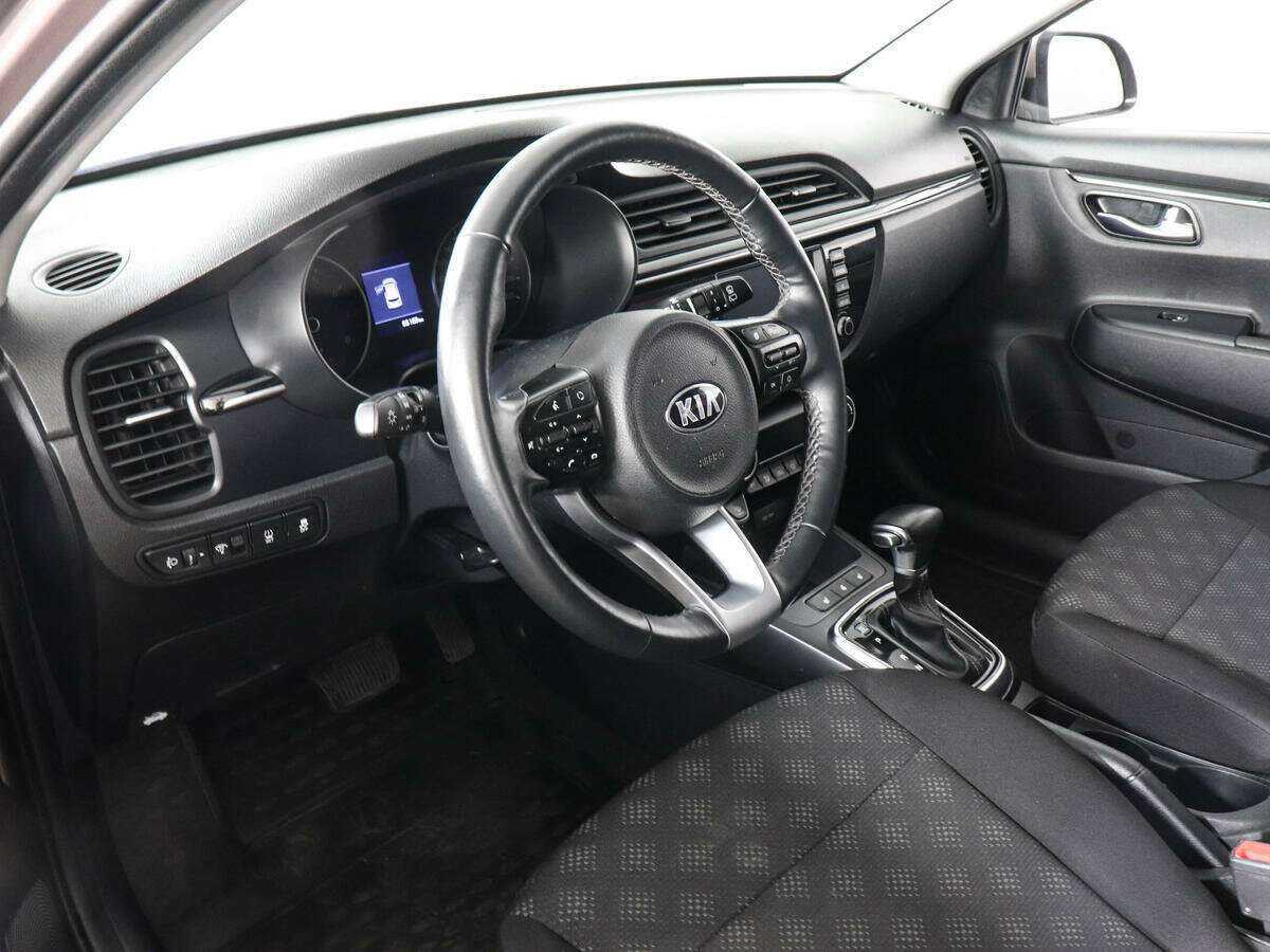 Купить Kia Rio X-Line, 2019, 65 081 км, фото №9