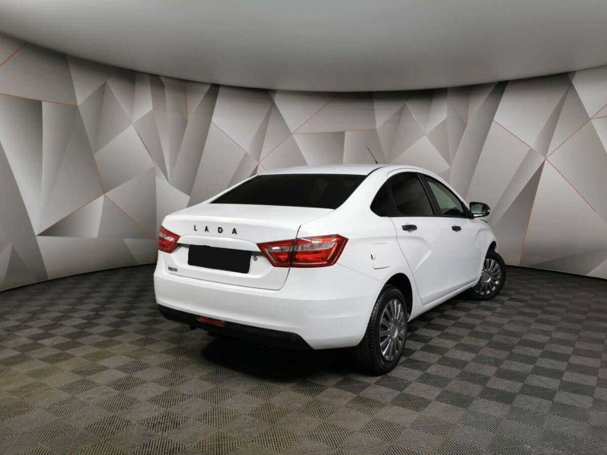 Купить Lada (ВАЗ) Vesta, 2017, 141 861 км, фото №2