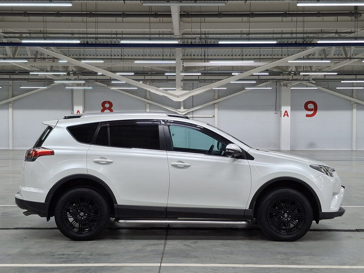 Купить Toyota RAV4 IV (XA40) Рестайлинг, 2017, 90 200 км, фото №4