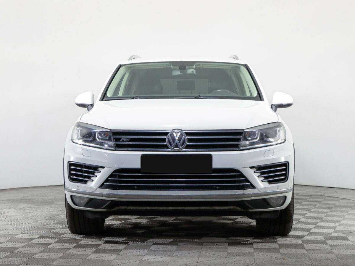 Купить Volkswagen Touareg, 2016, 216 767 км, фото №2
