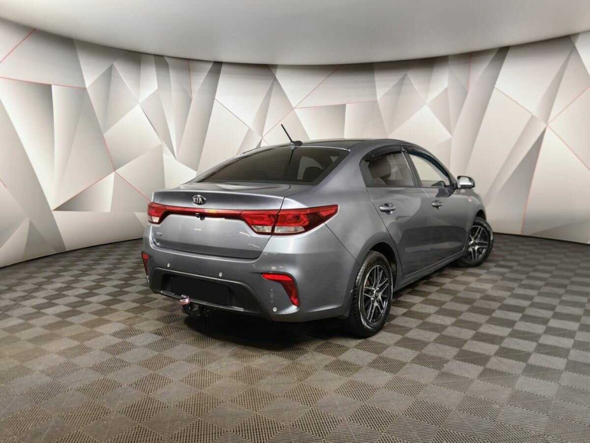 Купить Kia Rio, 2018, 179 925 км, фото №2