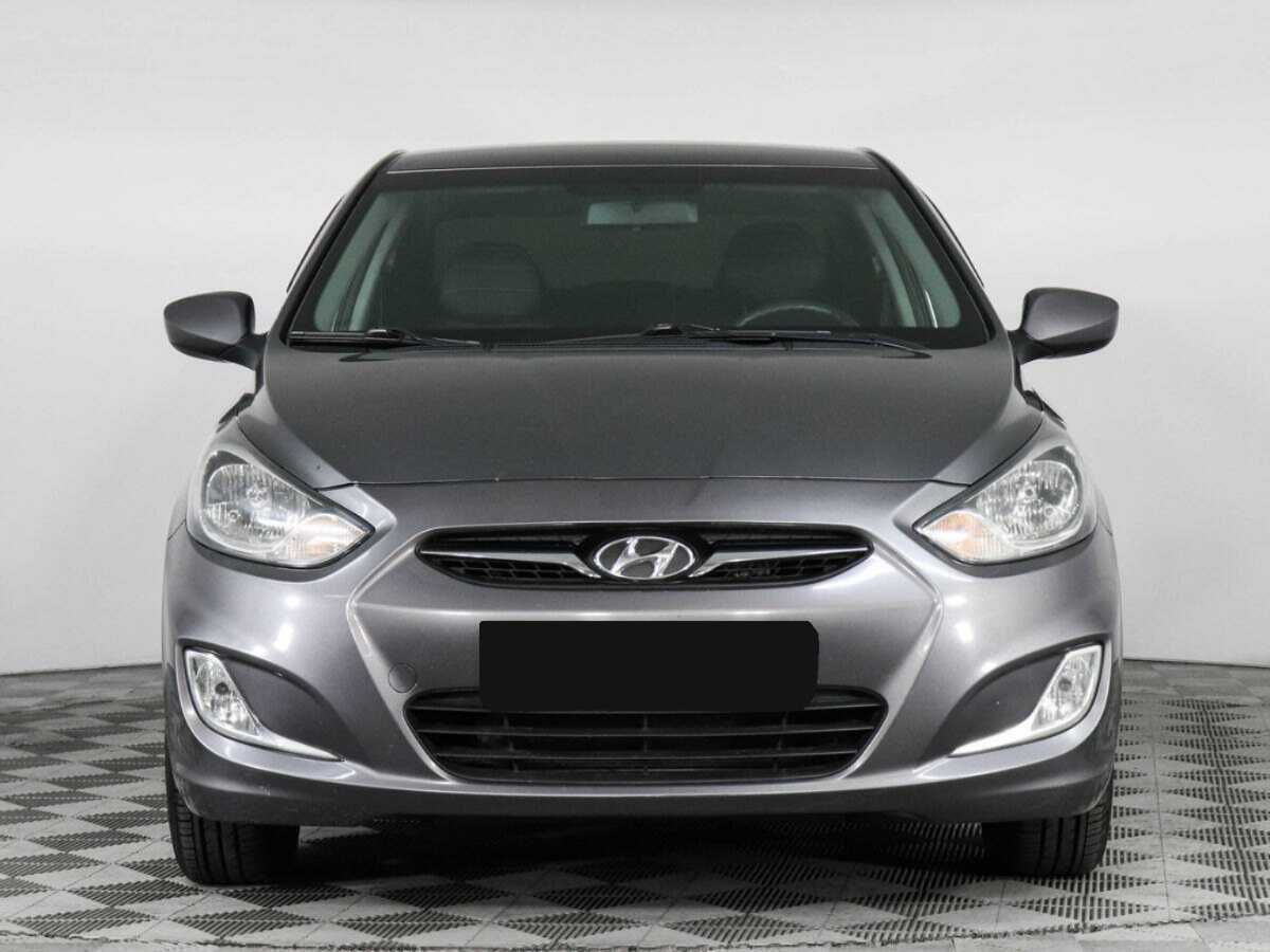 Купить Hyundai Solaris, 2013, 115 411 км, фото №2