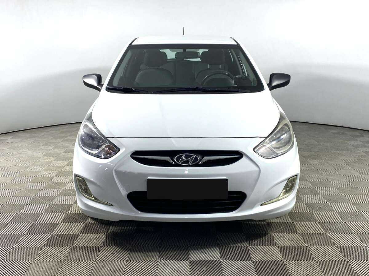 Купить Hyundai Solaris, 2014, 102 500 км, фото №2