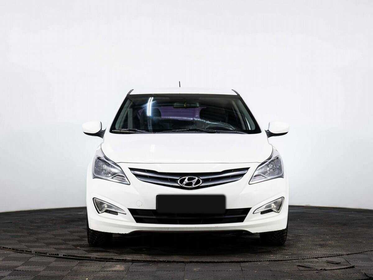 Купить Hyundai Solaris, 2015, 244 000 км, фото №2