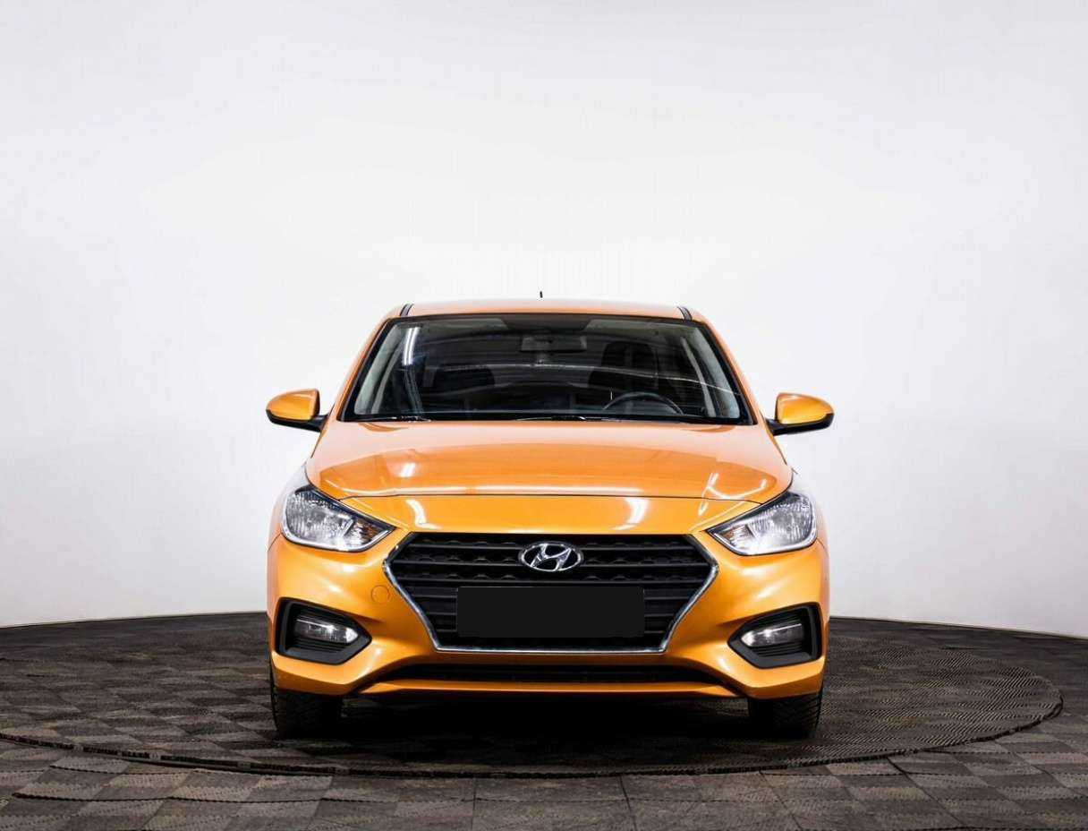 Купить Hyundai Solaris, 2018, 62 000 км, фото №2