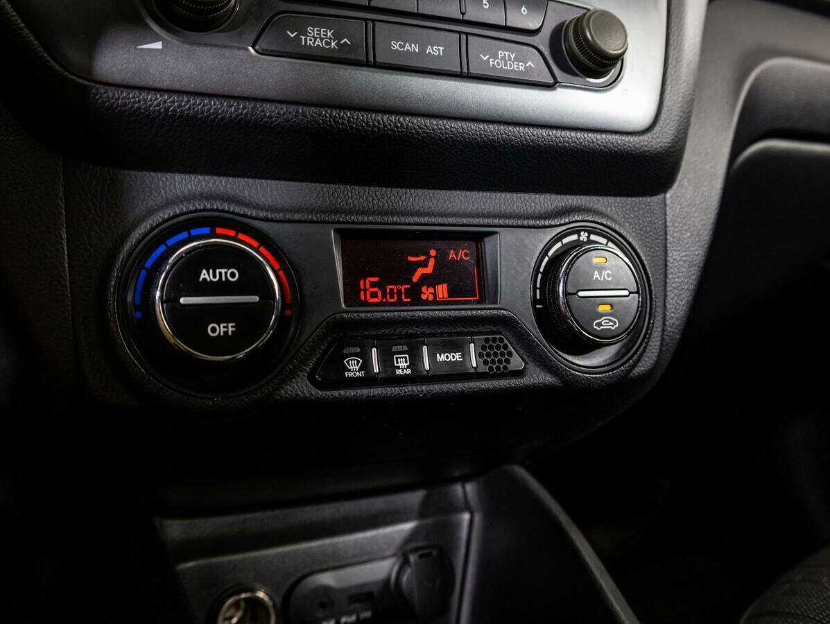 Купить Kia Rio 5-speed, 2012, 86 940 км, фото №16