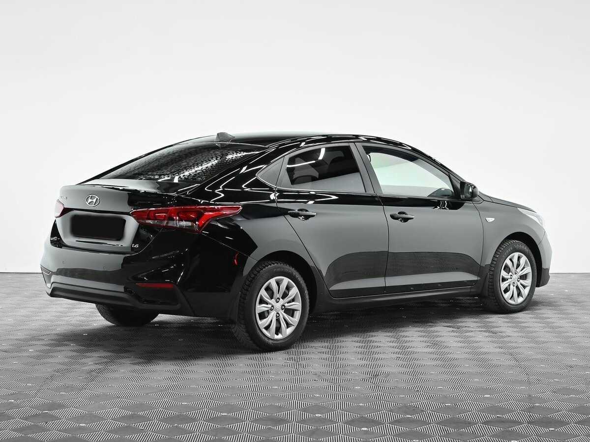 Купить Hyundai Solaris, 2018, 119 000 км, фото №3