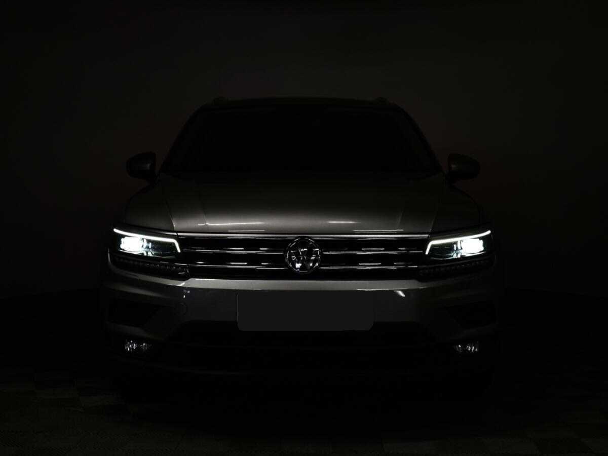 Купить Volkswagen Tiguan, 2018, 101 310 км, фото №3