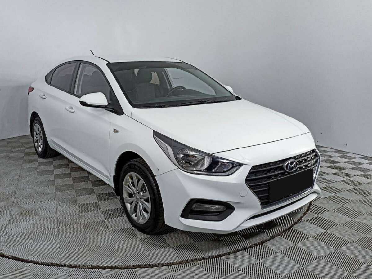 Купить Hyundai Solaris, 2018, 111 703 км, фото №3