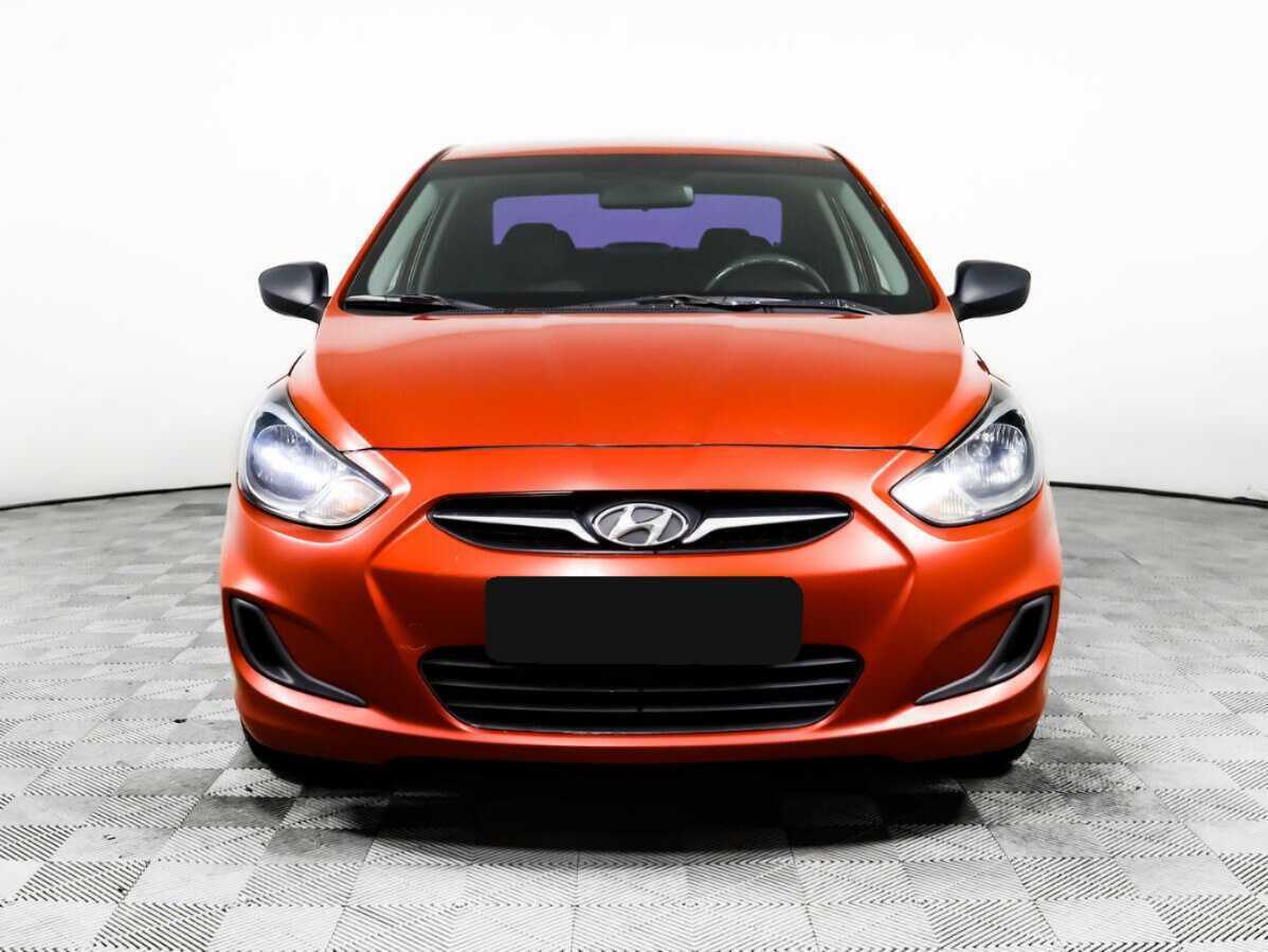 Купить Hyundai Solaris, 2012, 177 289 км, фото №2