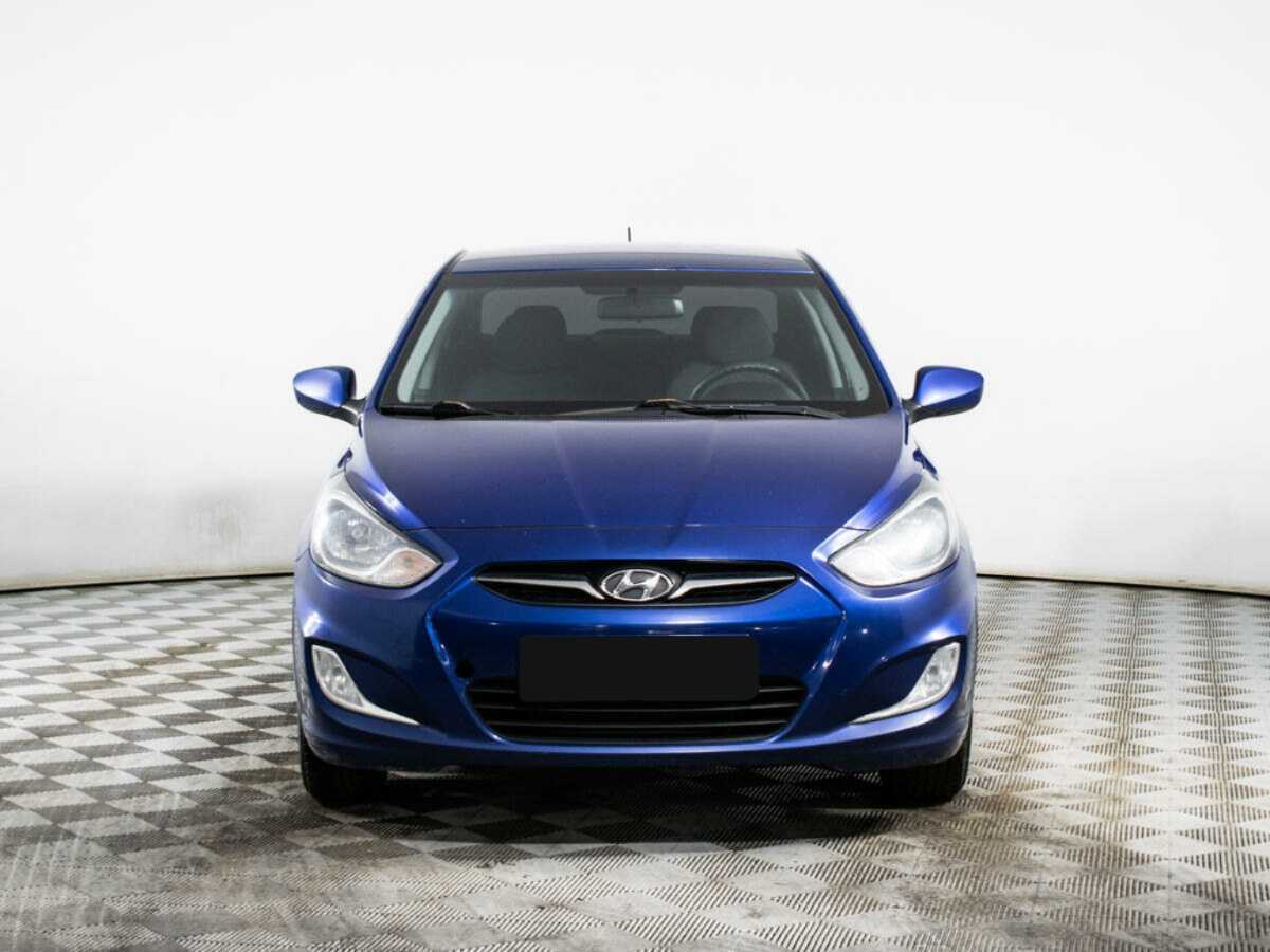 Купить Hyundai Solaris, 2012, 155 062 км, фото №2