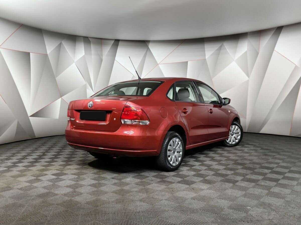 Купить Volkswagen Polo, 2012, 85 181 км, фото №2