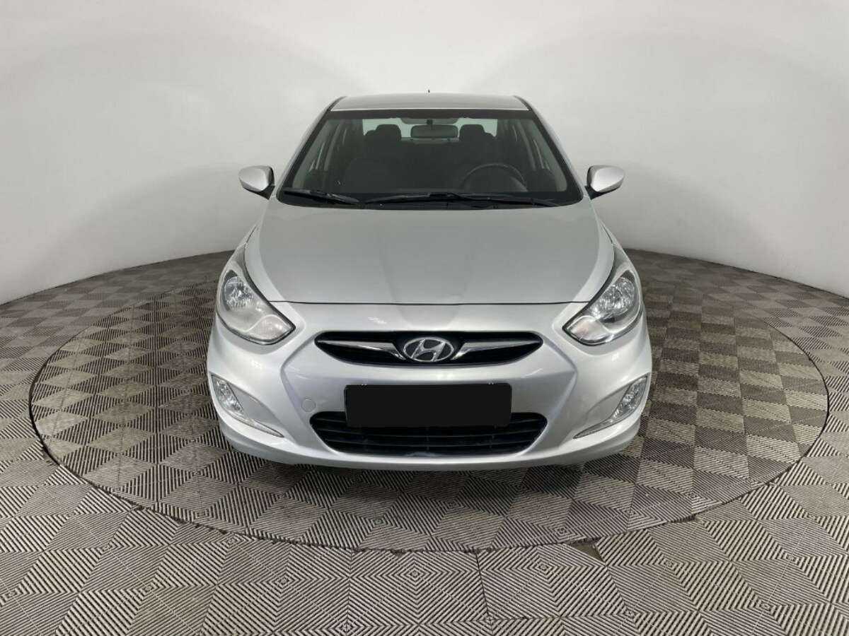 Купить Hyundai Solaris, 2012, 117 416 км, фото №2