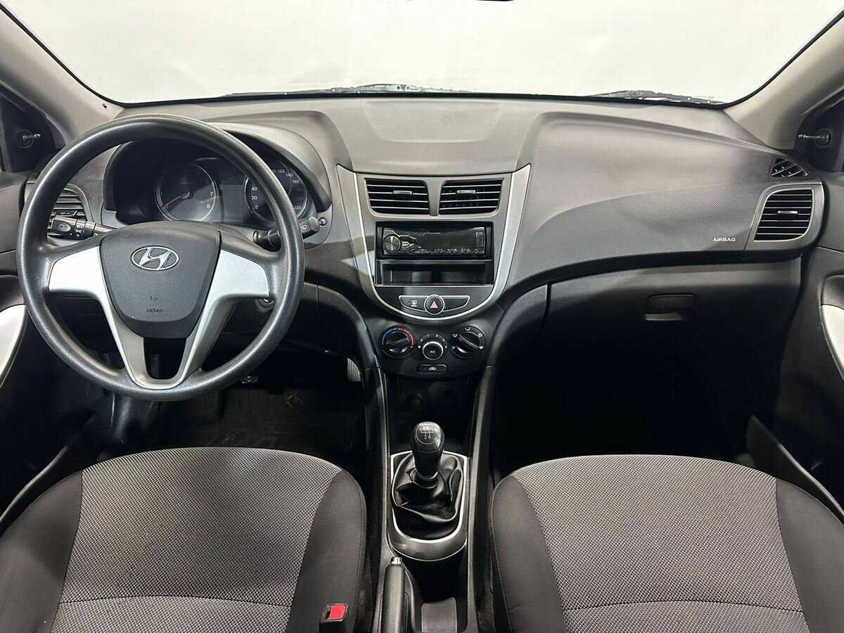 Купить Hyundai Solaris, 2014, 104 006 км, фото №9