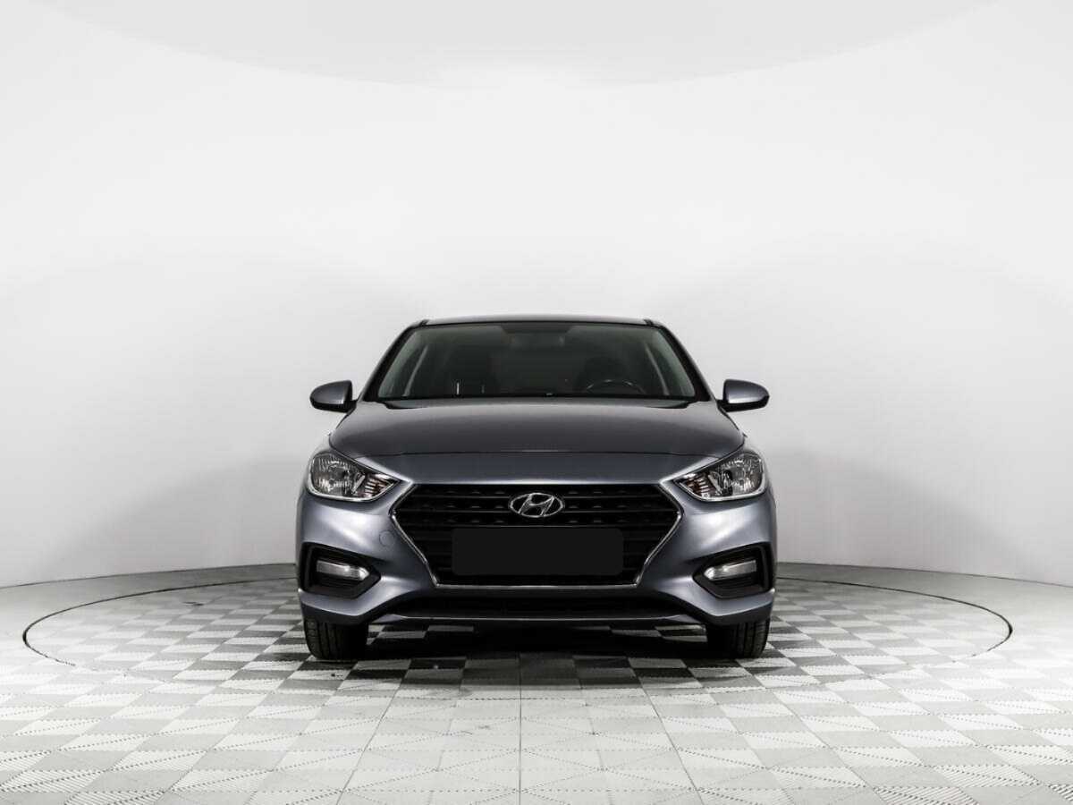 Купить Hyundai Solaris, 2017, 149 329 км, фото №2