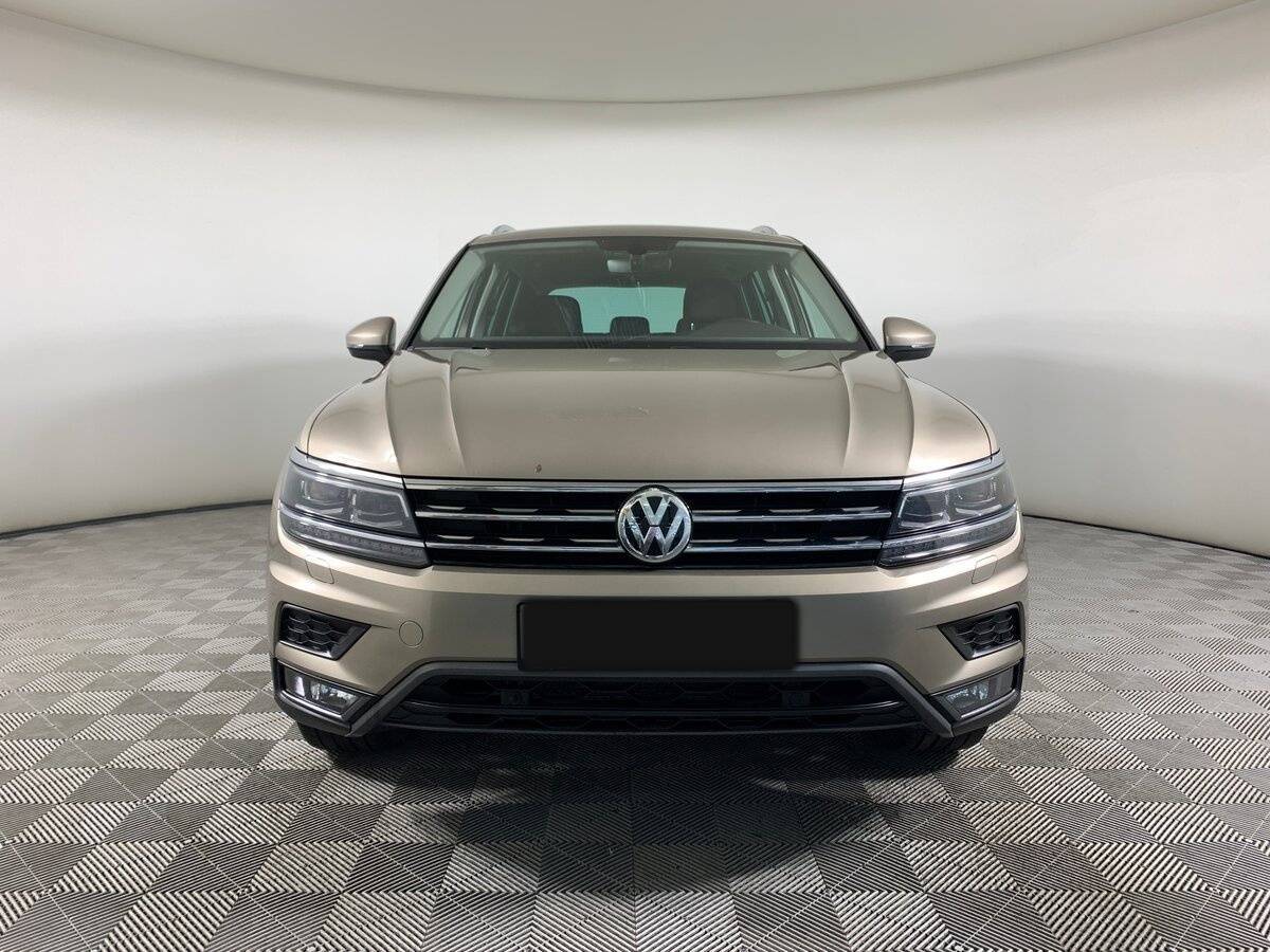 Купить Volkswagen Tiguan, 2018, 94 573 км, фото №2