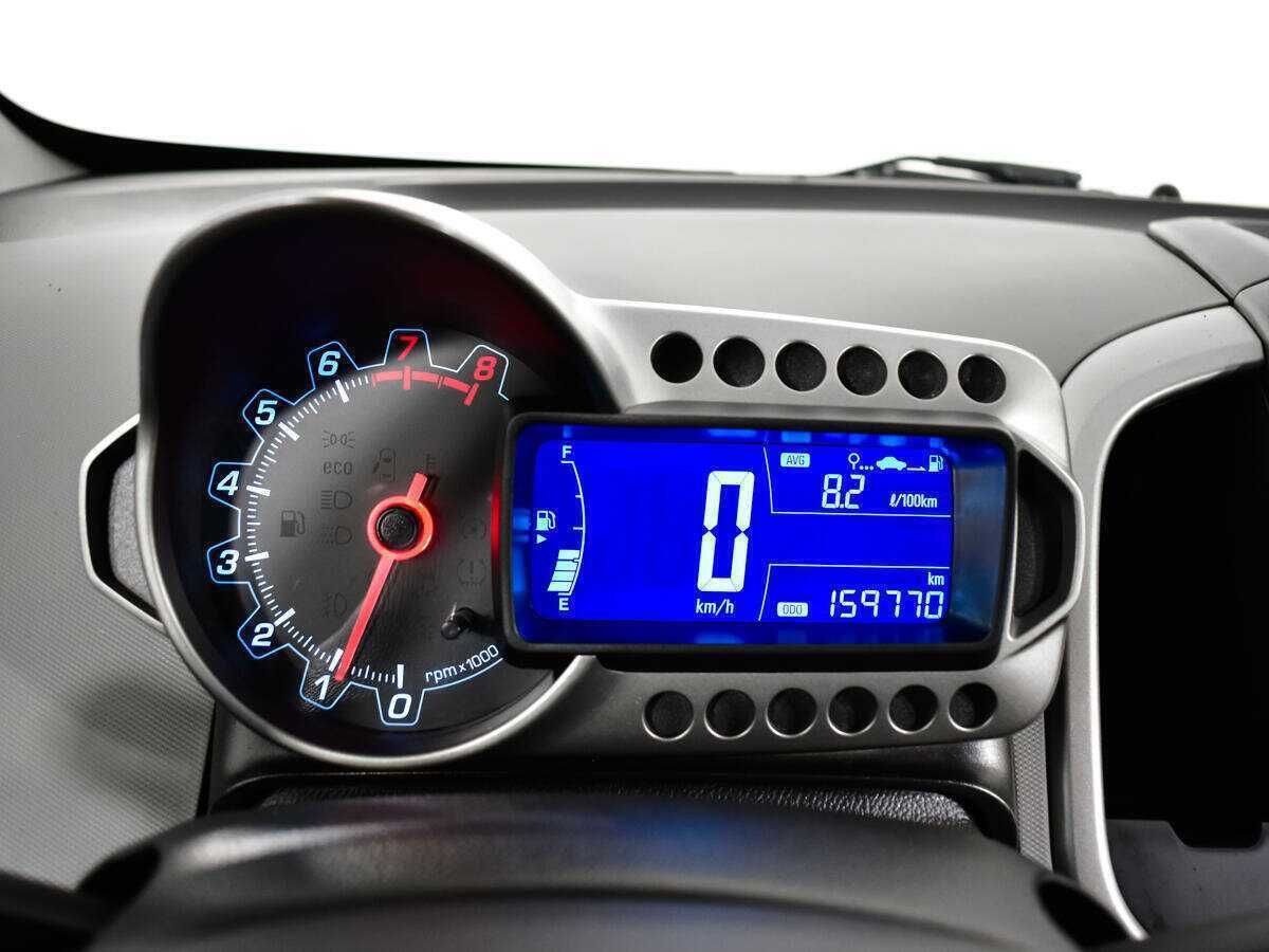 Купить Chevrolet Aveo, 2014, 159 686 км, фото №9