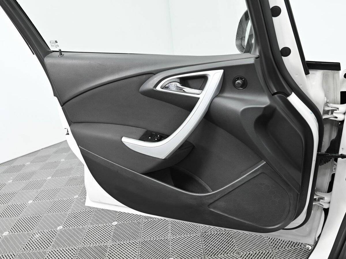 Купить Opel Astra, 2012, 162 000 км, фото №7