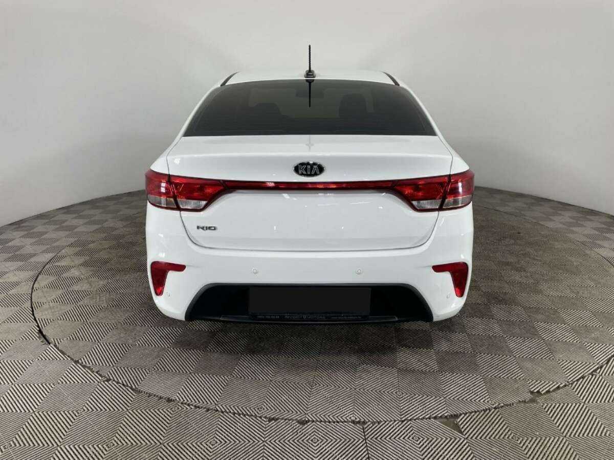 Купить Kia Rio, 2018, 65 741 км, фото №3