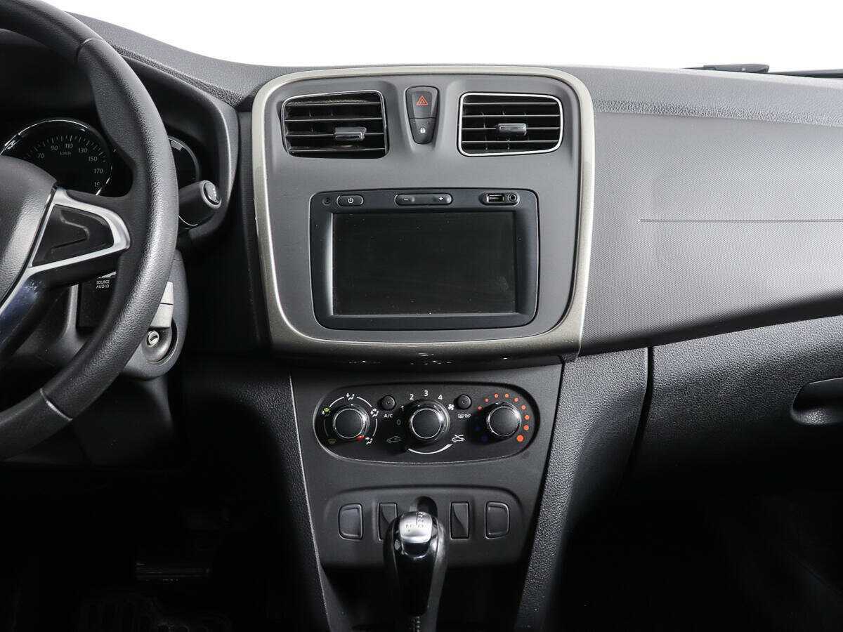 Купить Renault Logan, 2020, 67 637 км, фото №12