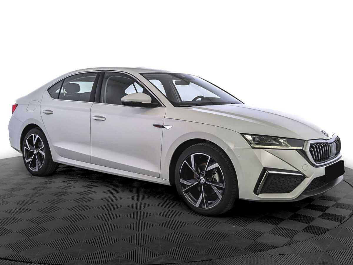 Купить Skoda Octavia, 2023, 8 163 км, фото №3