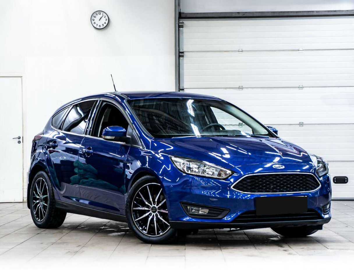 Купить Ford Focus, 2017, 85 000 км, фото №2