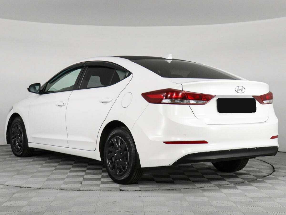 Купить Hyundai Elantra, 2018, 259 303 км, фото №3