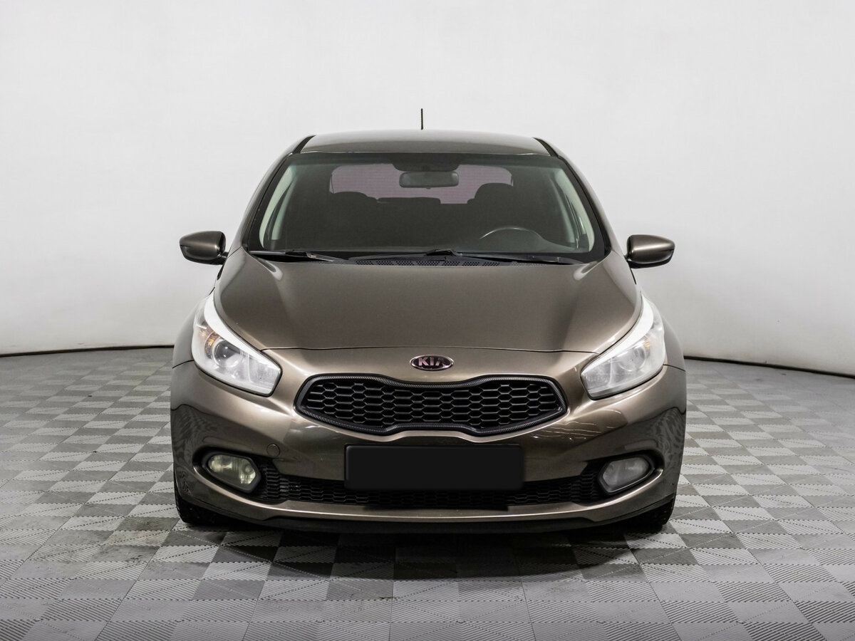 Купить Kia Ceed II, 2012, 214 000 км, фото №2