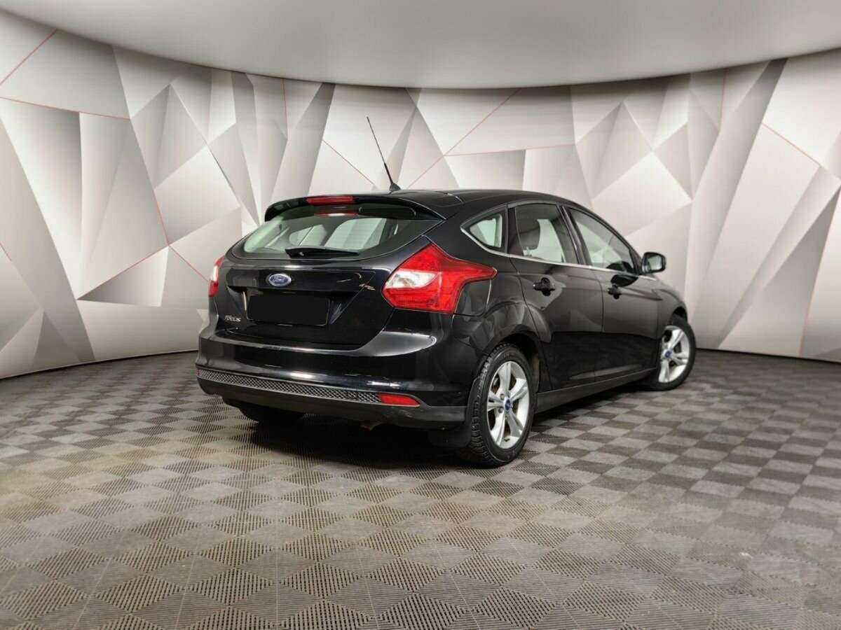 Купить Ford Focus, 2012, 61 514 км, фото №2
