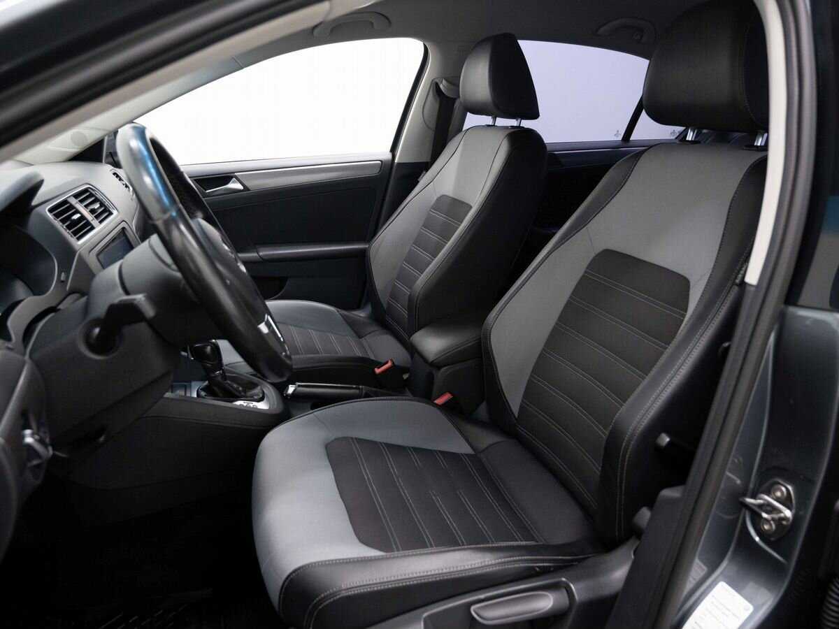 Купить Volkswagen Jetta, 2012, 200 216 км, фото №8