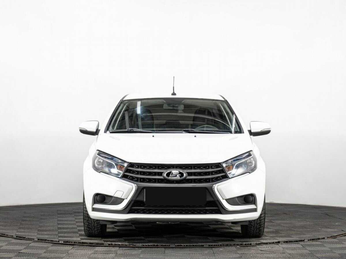 Купить Lada (ВАЗ) Vesta, 2017, 125 000 км, фото №2