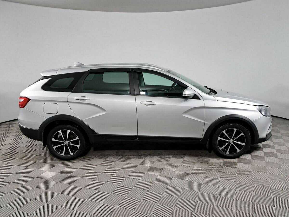 Купить Lada (ВАЗ) Vesta SW Cross, 2018, 179 216 км, фото №4