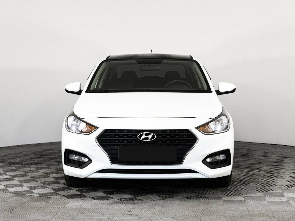 Купить Hyundai Solaris, 2018, 74 032 км, фото №2