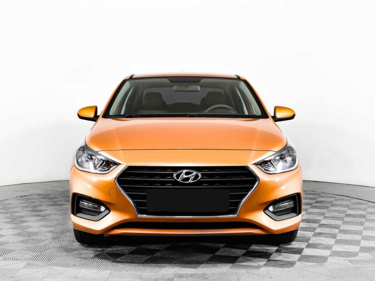 Купить Hyundai Solaris, 2017, 55 668 км, фото №2