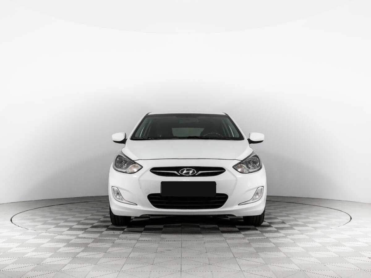Купить Hyundai Solaris, 2014, 120 000 км, фото №2