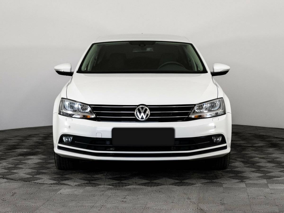 Купить Volkswagen Jetta, 2015, 136 147 км, фото №2