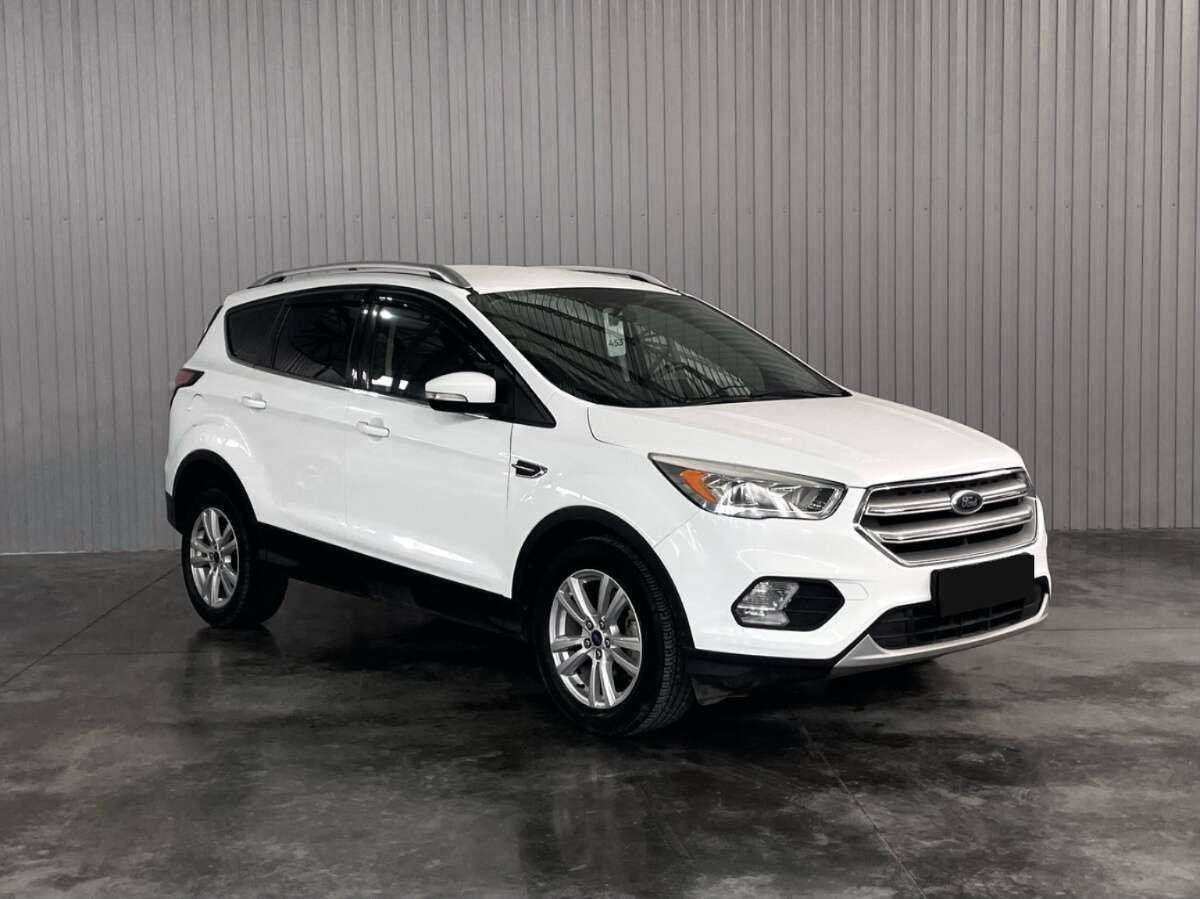 Купить Ford Kuga, 2017, 120 231 км, фото №3