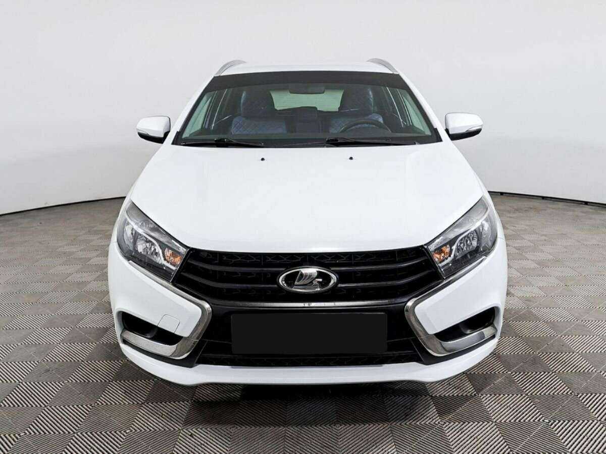 Купить Lada (ВАЗ) Vesta SW, 2018, 132 027 км, фото №2