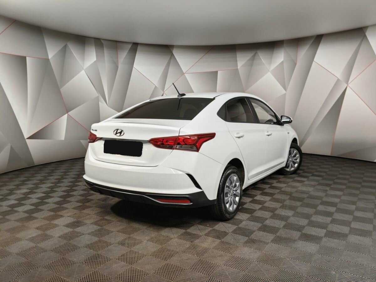 Купить Hyundai Solaris, 2021, 60 846 км, фото №2