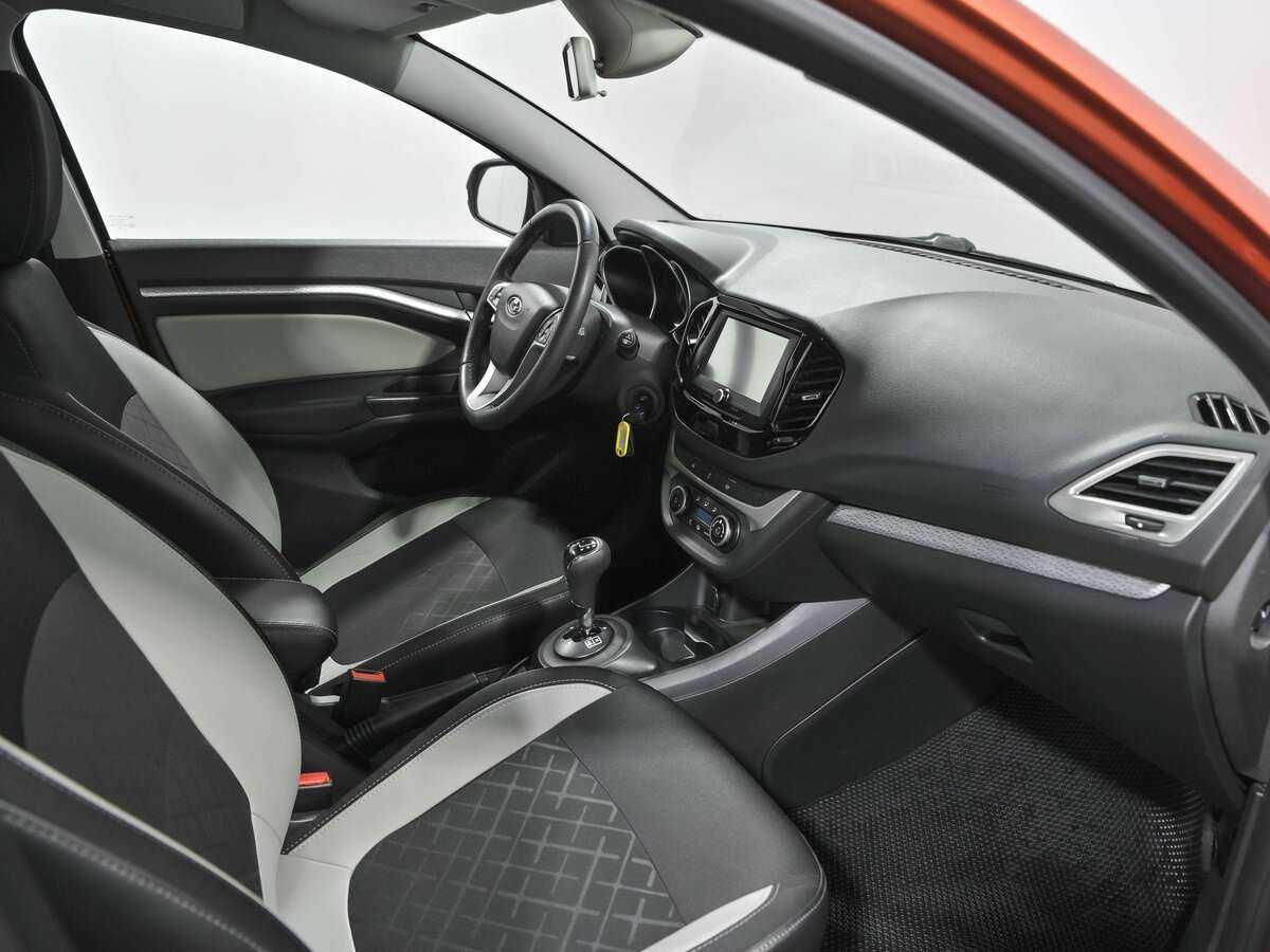 Купить Lada (ВАЗ) Vesta SW Cross, 2019, 94 162 км, фото №1