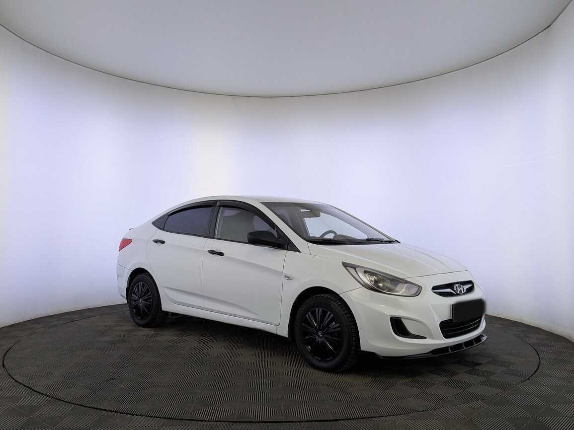 Купить Hyundai Solaris, 2013, 201 000 км, фото №3