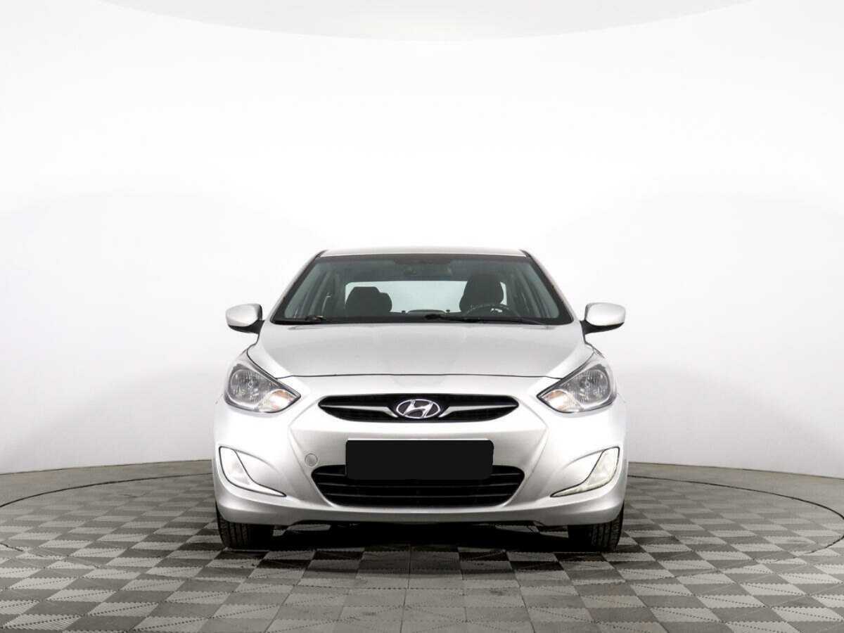 Купить Hyundai Solaris, 2013, 232 271 км, фото №2