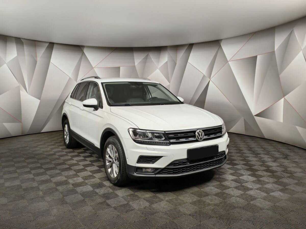 Купить Volkswagen Tiguan, 2018, 133 225 км, фото №3