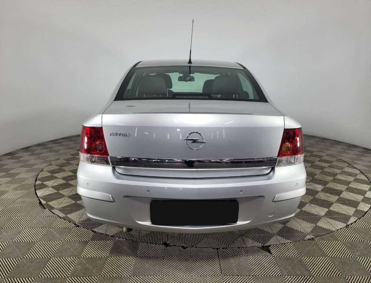 Купить Opel Astra, 2012, 117 000 км, фото №3