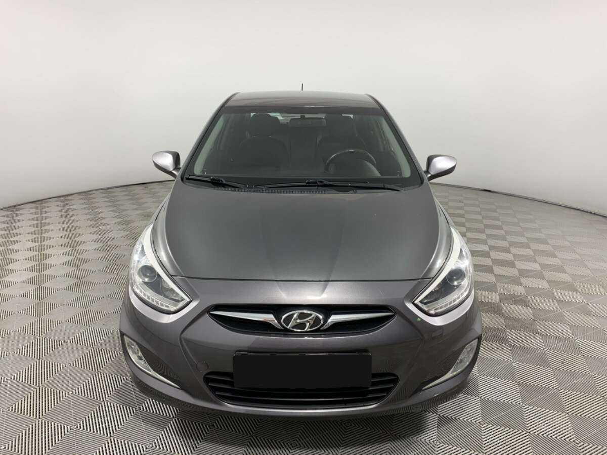 Купить Hyundai Solaris, 2013, 56 055 км, фото №2