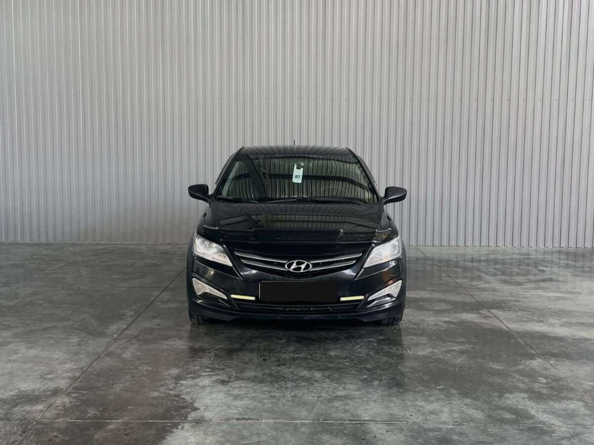 Купить Hyundai Solaris, 2016, 157 979 км, фото №2