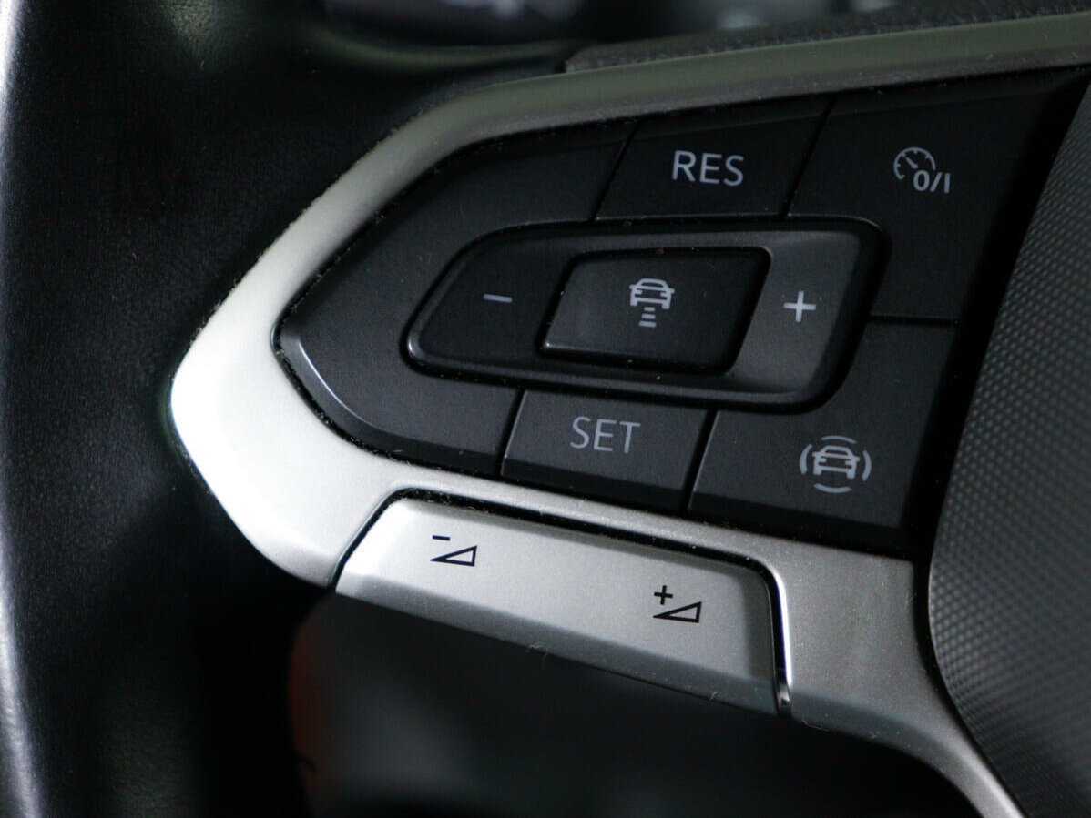 Купить Volkswagen Tiguan, 2021, 107 000 км, фото №18
