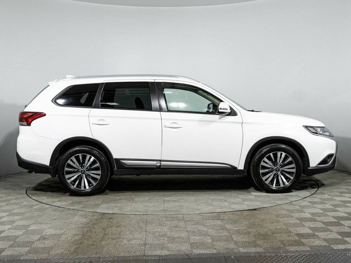 Купить Mitsubishi Outlander, 2019, 236 550 км, фото №4