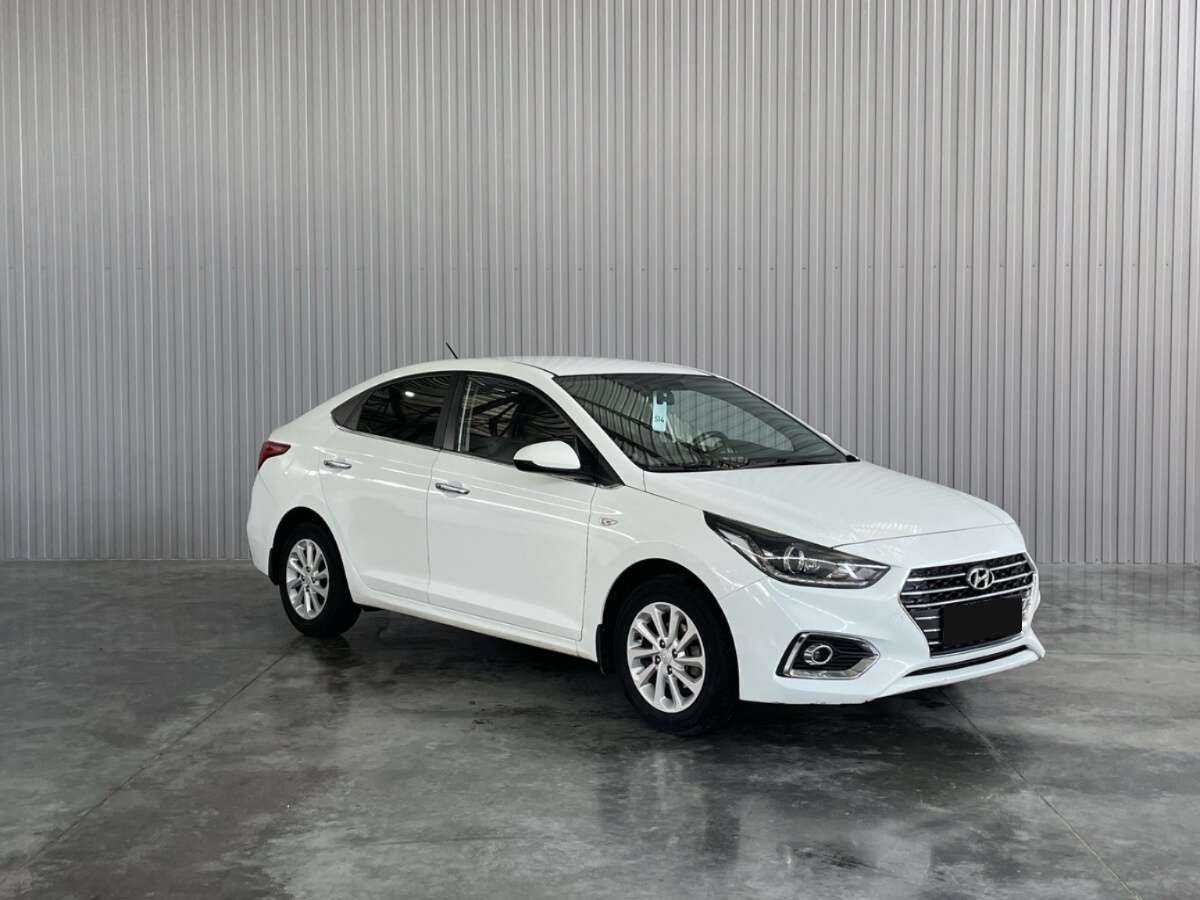 Купить Hyundai Solaris, 2018, 117 054 км, фото №3