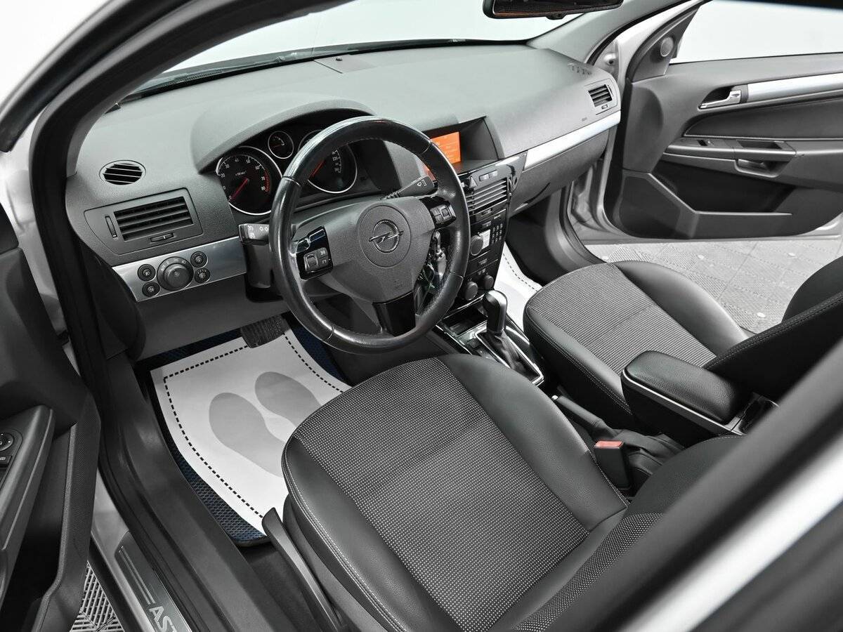 Купить Opel Astra, 2012, 154 000 км, фото №8